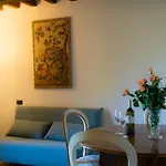Casale Con Piscina Privata Lugnano