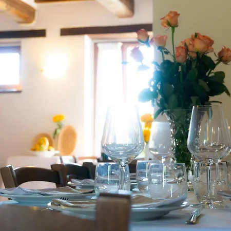 Hébergement de vacances Casale Con Piscina Privata Lugnano