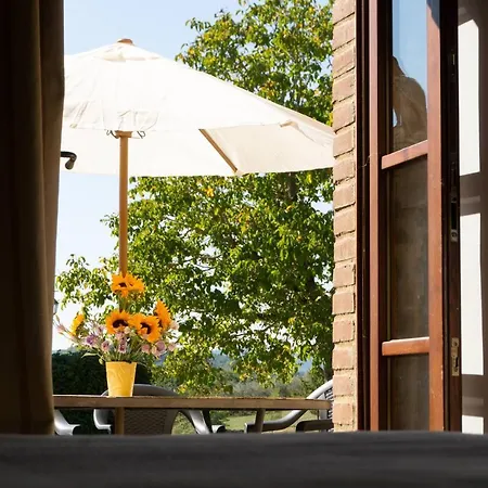 Casale Con Piscina Privata Lugnano